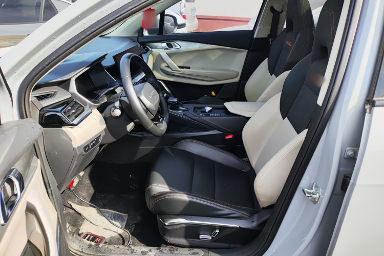 领克06 EM-P 2023款 1.5T Remix PHEV Pro中控内饰19