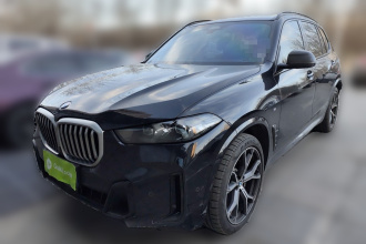 宝马X5 2023款 xDrive 30Li 尊享型M运动曜夜套装