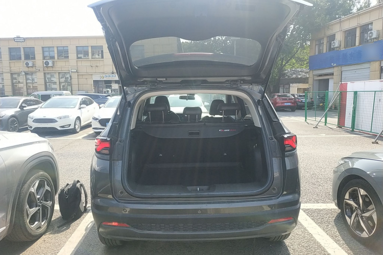 长安CS35PLUS 2023款 畅享版 1.4T DCT豪华型机舱底盘23