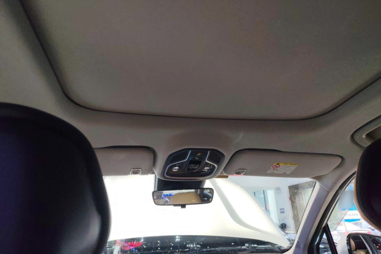 吉利汽车 博越L 2023款 1.5TD DCT尊贵型中控内饰22