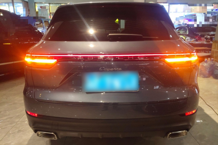 保时捷 2018款 Cayenne 3.0T车身外观6004