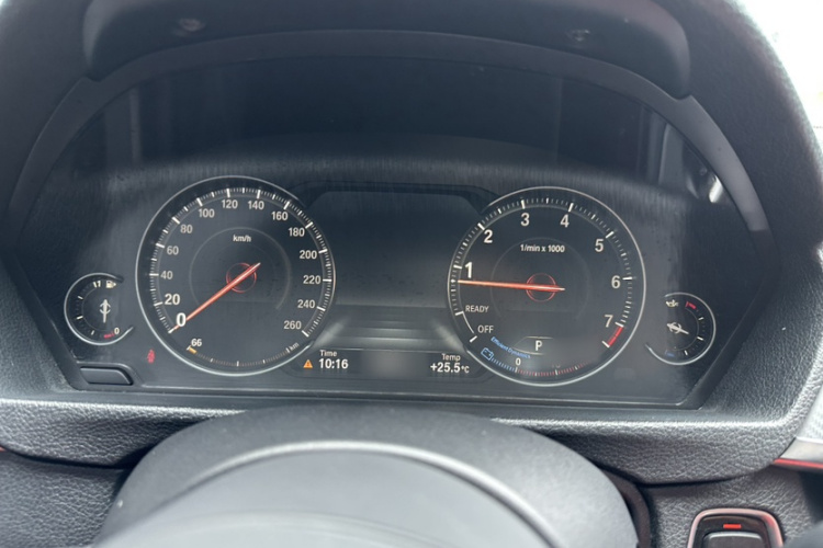 宝马3系 2019款 320i M运动曜夜版中控内饰7006