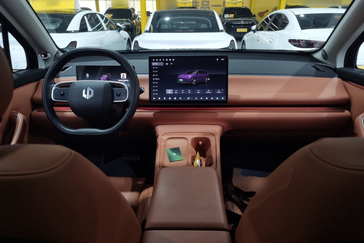 零跑汽车 零跑C16 2024款 增程 200激光雷达版中控内饰7002