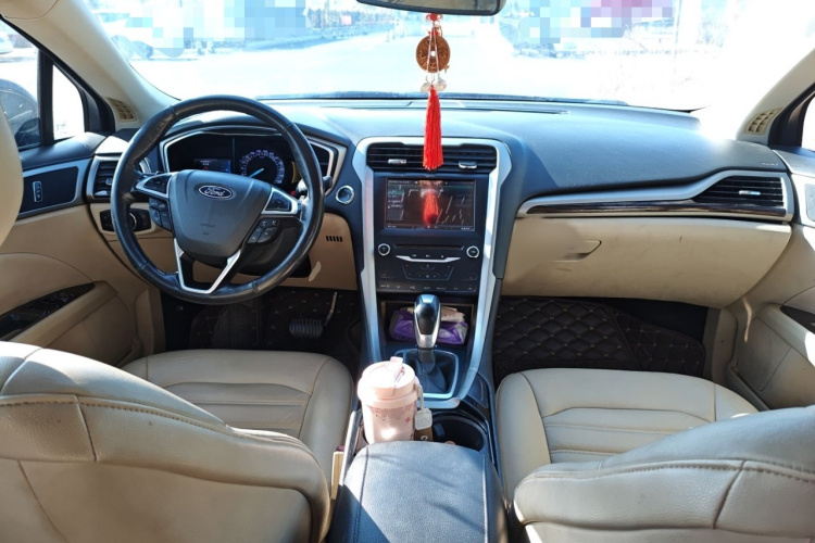 福特 蒙迪欧 2013款 2.0L GTDi200豪华型中控内饰7002