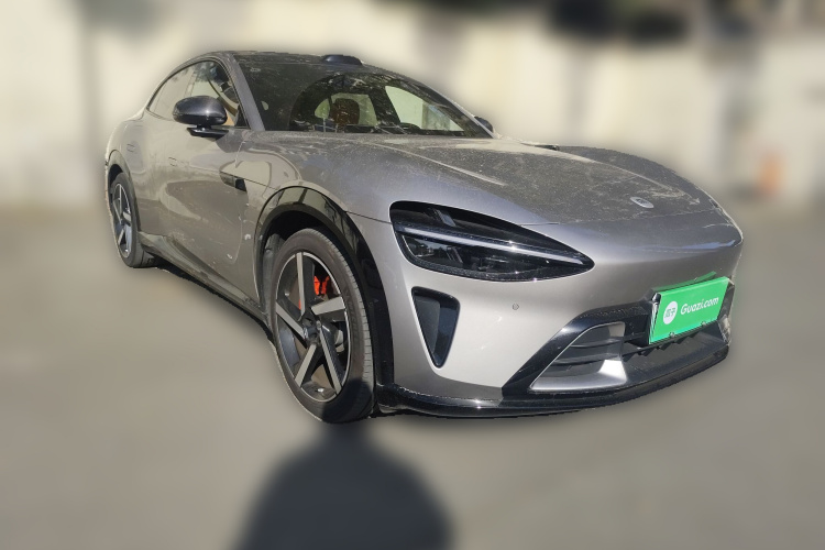 小米汽车 小米YU7 2025款 超长续航高性能四驱Max版车身外观3