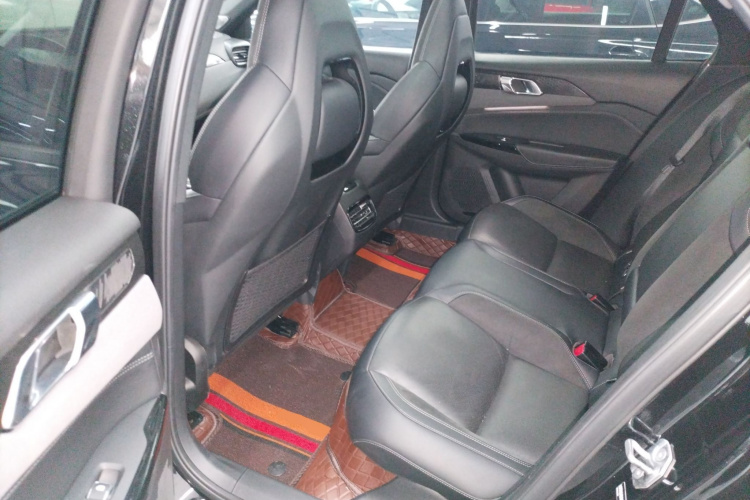 领克03 2022款 2.0TD DCT劲Pro中控内饰21