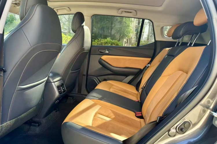 广汽传祺 传祺GS4 2020款 270T 自动尊享版中控内饰7007