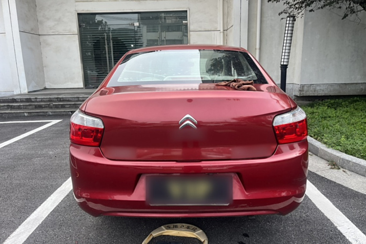 雪铁龙 爱丽舍 2014款 1.6L 手动时尚型车身外观6003