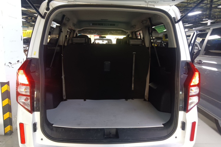 五菱汽车 五菱征程 2021款 1.5T 手动豪华型局部细节23