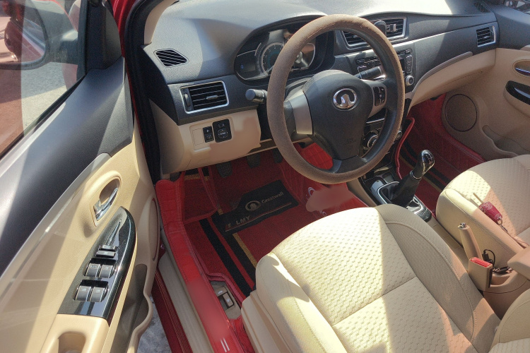 长城C30 2015款 经典版 1.5L 手动畅享型中控内饰7003