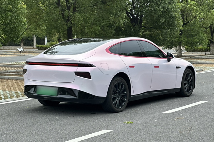 小鹏P7 2022款 625E车身外观6007