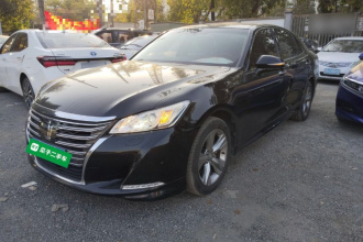 丰田 皇冠 2015款 2.0T 时尚版