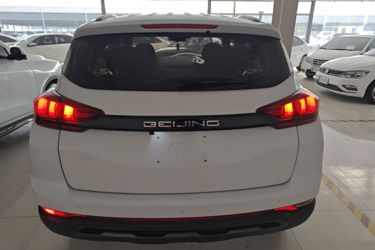 北京汽车 北京X3 2021款 1.5T 手动荣耀版车身外观6