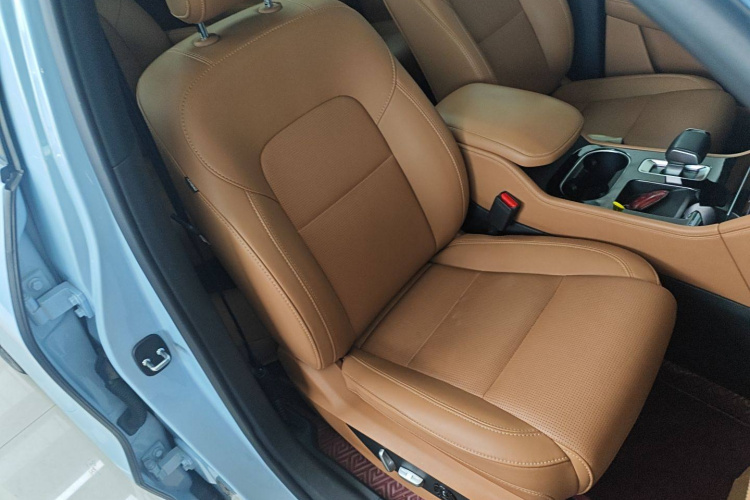 理想汽车 理想ONE 2021款 增程6座版局部细节41