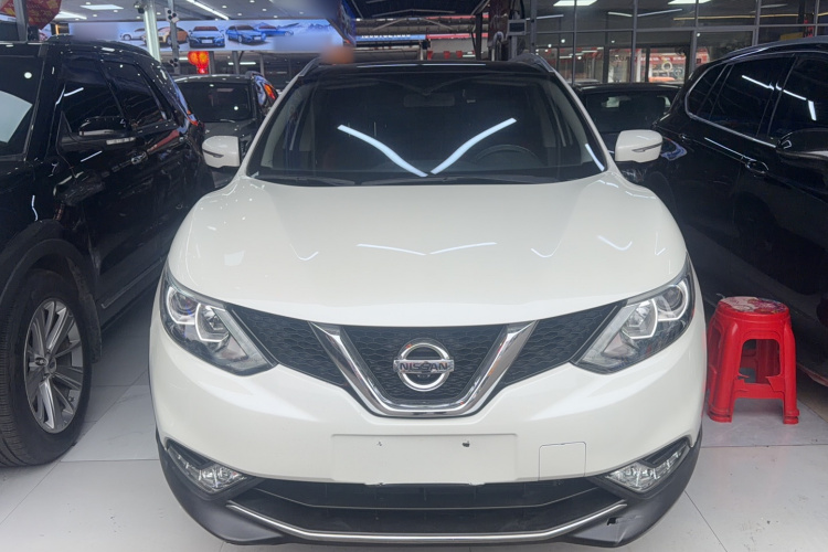 日产 逍客 2017款 2.0L CVT豪华版 国V车身外观2