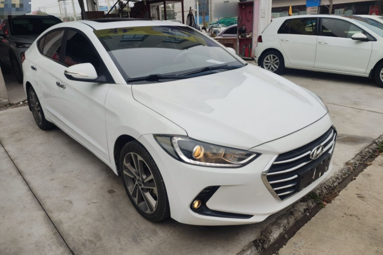 现代 领动 2016款 1.6L 自动智炫·精英型车身外观3