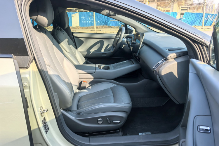 小鹏P7+ 2024款 长续航 Max局部细节41