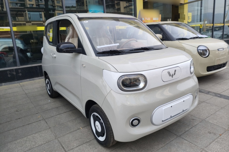 五菱汽车 宏光MINIEV 2024款 第三代 215km 青春版车身外观3