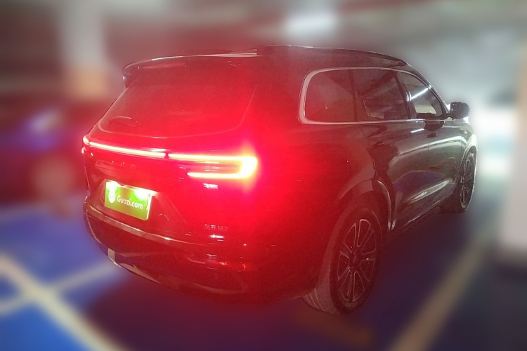 鸿蒙智行 问界M7 2024款 1.5T 后驱Plus版 5座车身外观6005