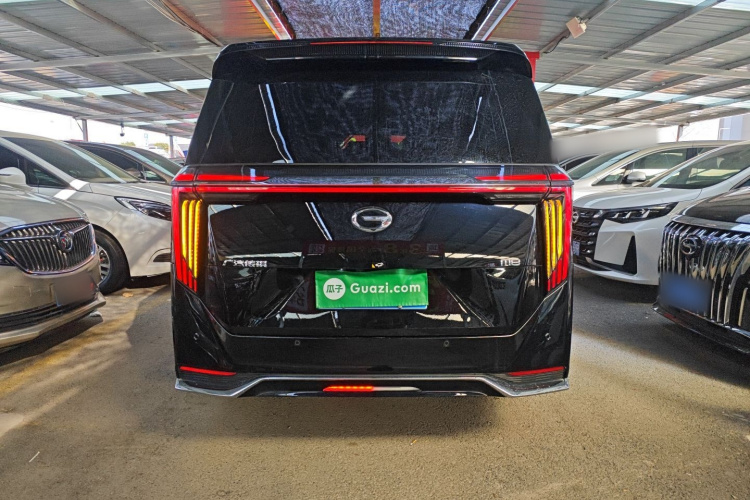 广汽传祺 传祺M8 2024款 大师系列 400T 至尊版车身外观6