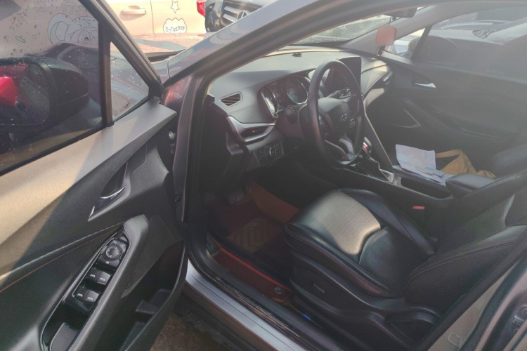 雪佛兰 沃兰多 2018款 Redline 530T 自动纵享版（5+2款） 国V中控内饰20