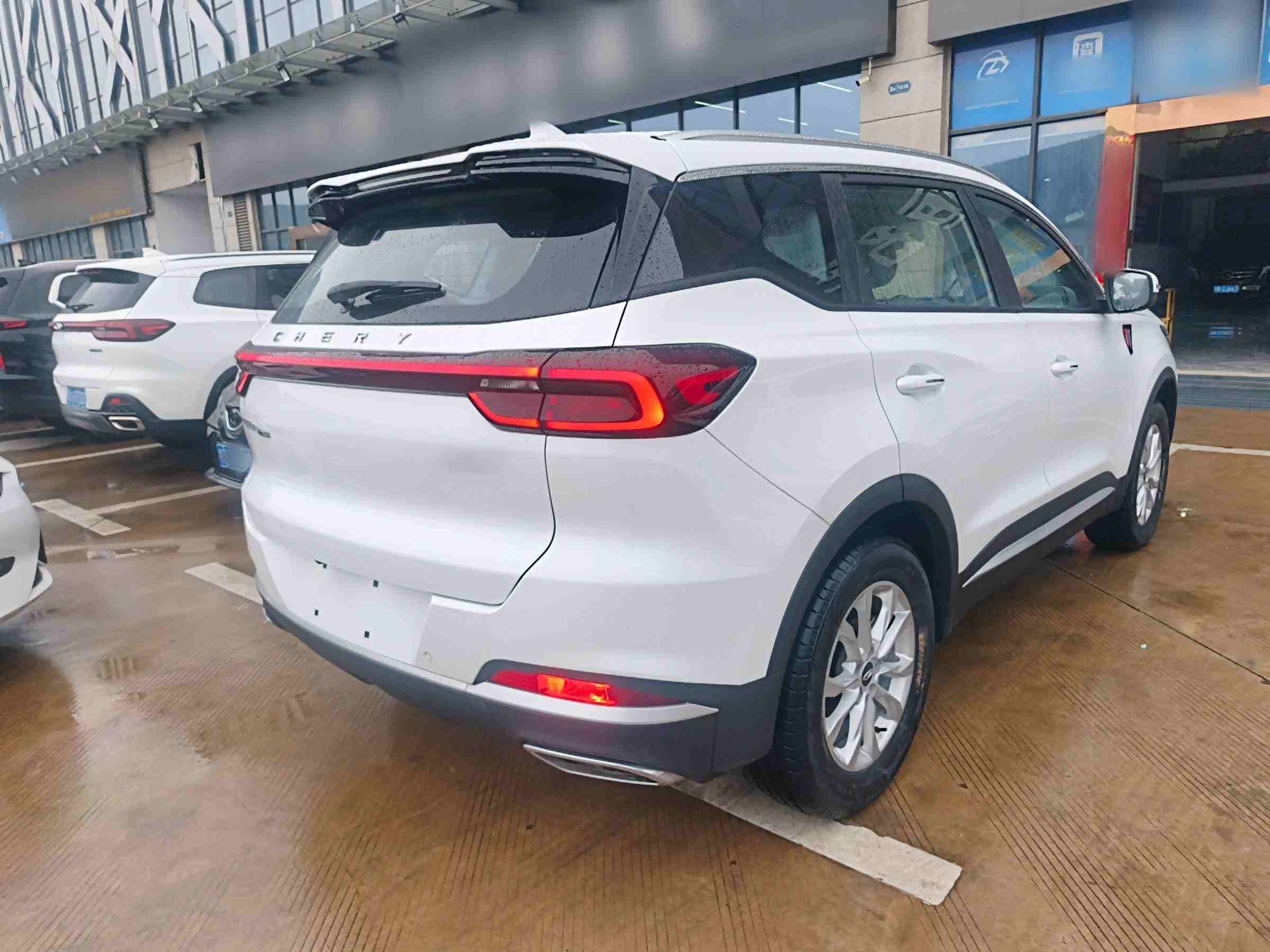 车辆右后45度视角