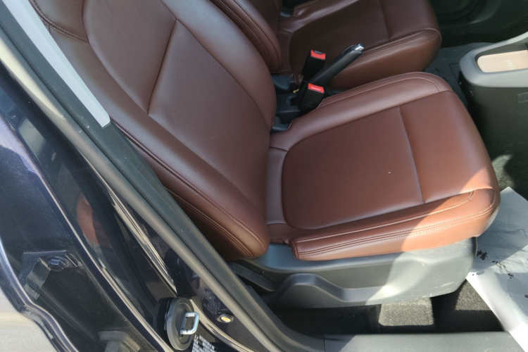 零跑汽车 零跑T03 2021款 400轻享版 三元锂局部细节41