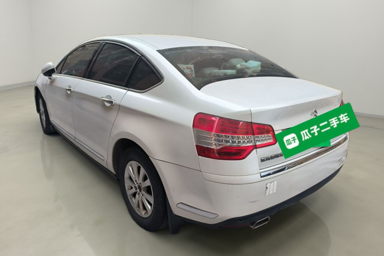 雪铁龙C5 2012款 2.0L 自动尊享型车身外观5