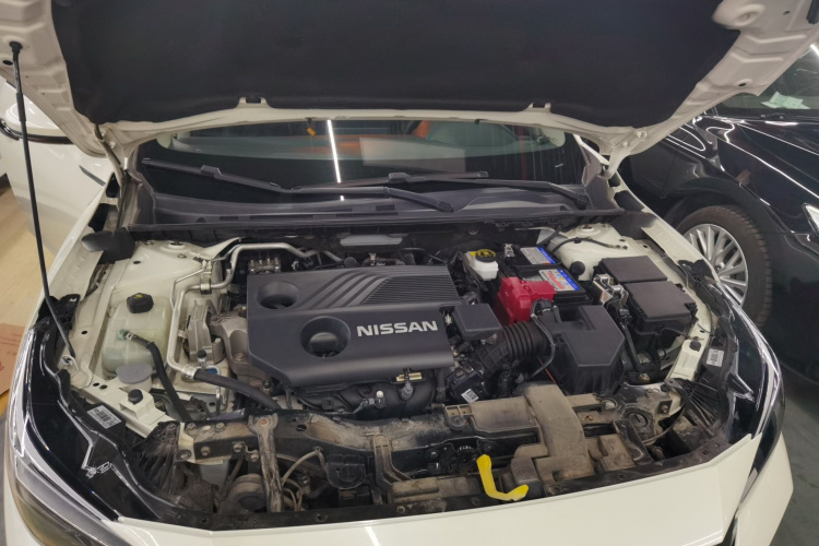 日产 轩逸 2021款 1.6L XL CVT悦享版机舱底盘24