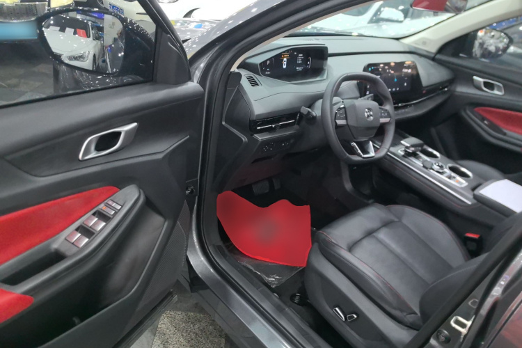 长安CS55PLUS 2022款 第二代 1.5T DCT尊贵型中控内饰7003