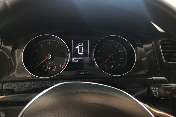 大众 高尔夫 2020款 挚爱版 280TSI DSG舒适型局部细节9011