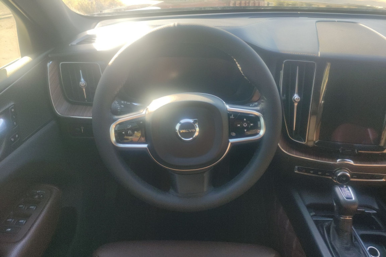 沃尔沃XC60 2021款 T5 四驱智远豪华版中控内饰13