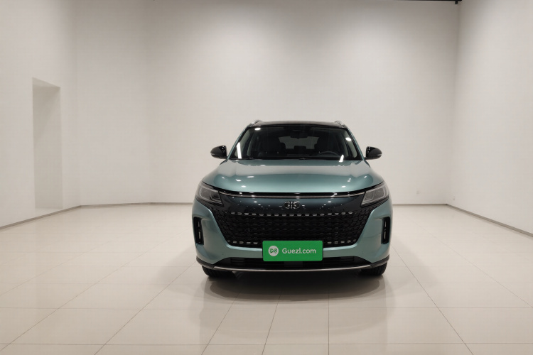 蓝电E5 2023款 1.5L DE-i 100KM畅享型 7座车身外观2