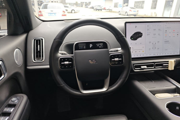 理想汽车 理想L7 2023款 Air中控内饰13