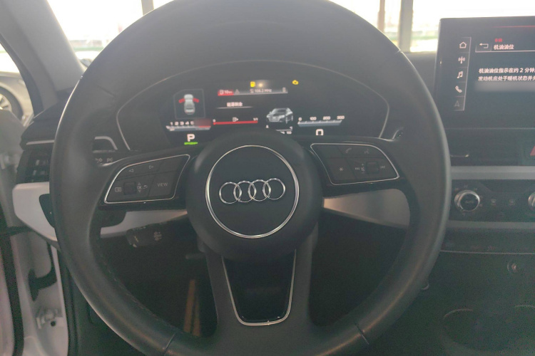奥迪A4L 2024款 40 TFSI 时尚动感型中控内饰13