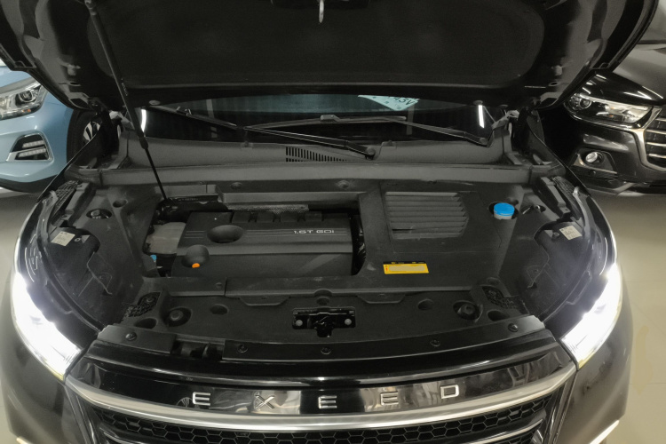 星途凌云 2019款 1.6T 两驱钻石版机舱底盘24