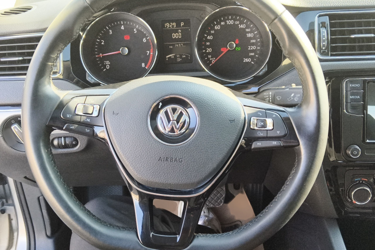 大众 速腾 2018款 1.6L 自动舒适型局部细节13