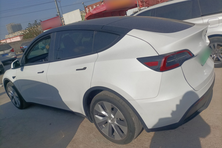 特斯拉 Model Y 2022款 改款 长续航全轮驱动版车身外观6003