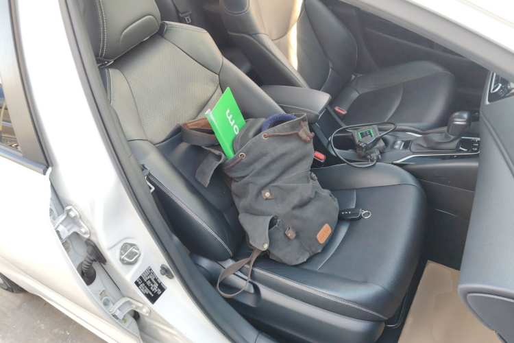 丰田 卡罗拉 2021款 1.2T S-CVT 豪华版局部细节41