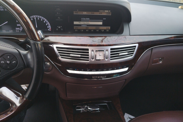 奔驰S级 2012款 S 400 L HYBRID Grand Edition局部细节16