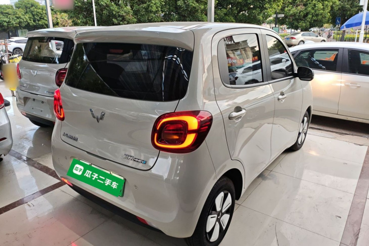 五菱汽车 宏光MINIEV 2025款 四门版 进阶款车身外观7