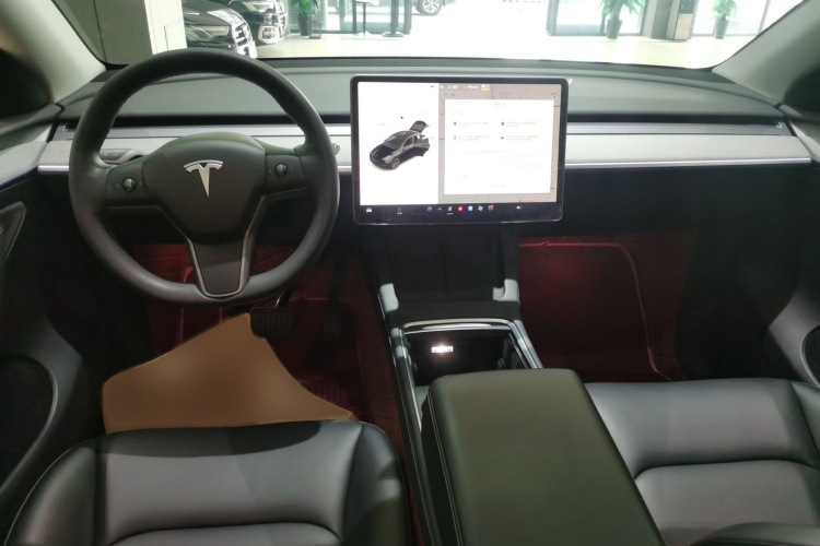 特斯拉 Model Y 2023款 后轮驱动版中控内饰7002