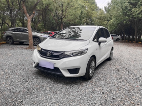 本田 飞度 2016款 1.5L LXS CVT舒适天窗版