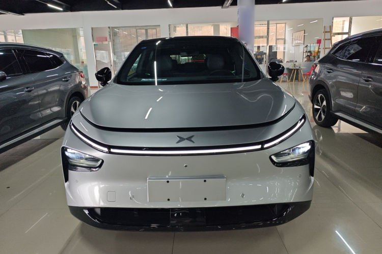 小鹏G7 2025款 702 超长续航 Max车身外观2