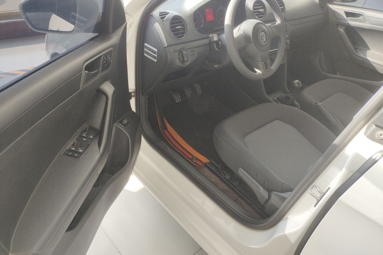 大众 捷达 2015款 质惠版 1.4L 手动时尚型中控内饰20