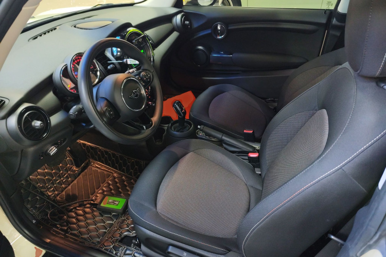MINI 2020款 1.5T ONE局部细节19