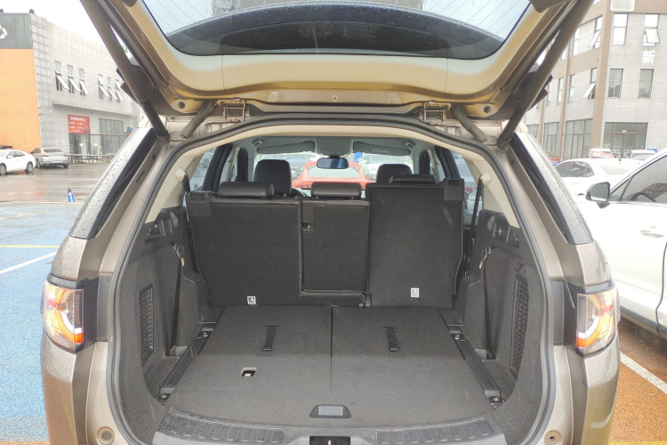 路虎 发现神行 2016款 2.0T HSE局部细节23