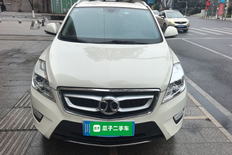 北京汽车 绅宝X65 2015款 2.0T 自动精英型车身外观2