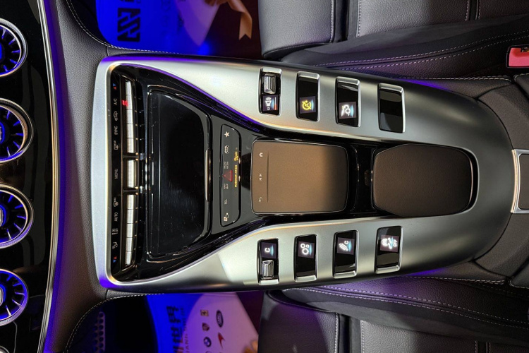 奔驰 2023款 AMG GT 50 四门跑车车身外观6007