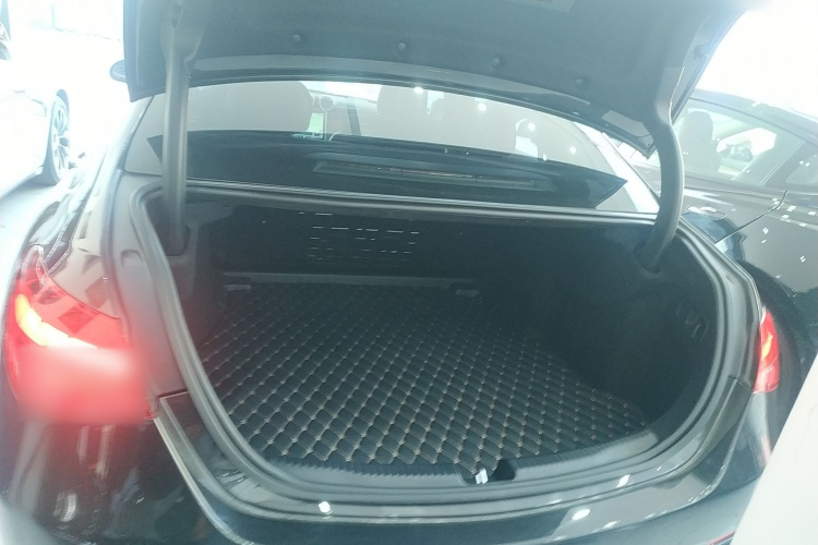 奔驰C级 2022款 改款 C 260 L局部细节23